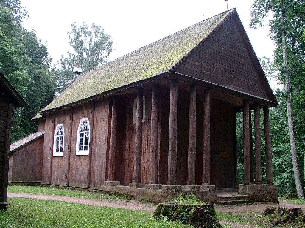 Stelmuze wooden church